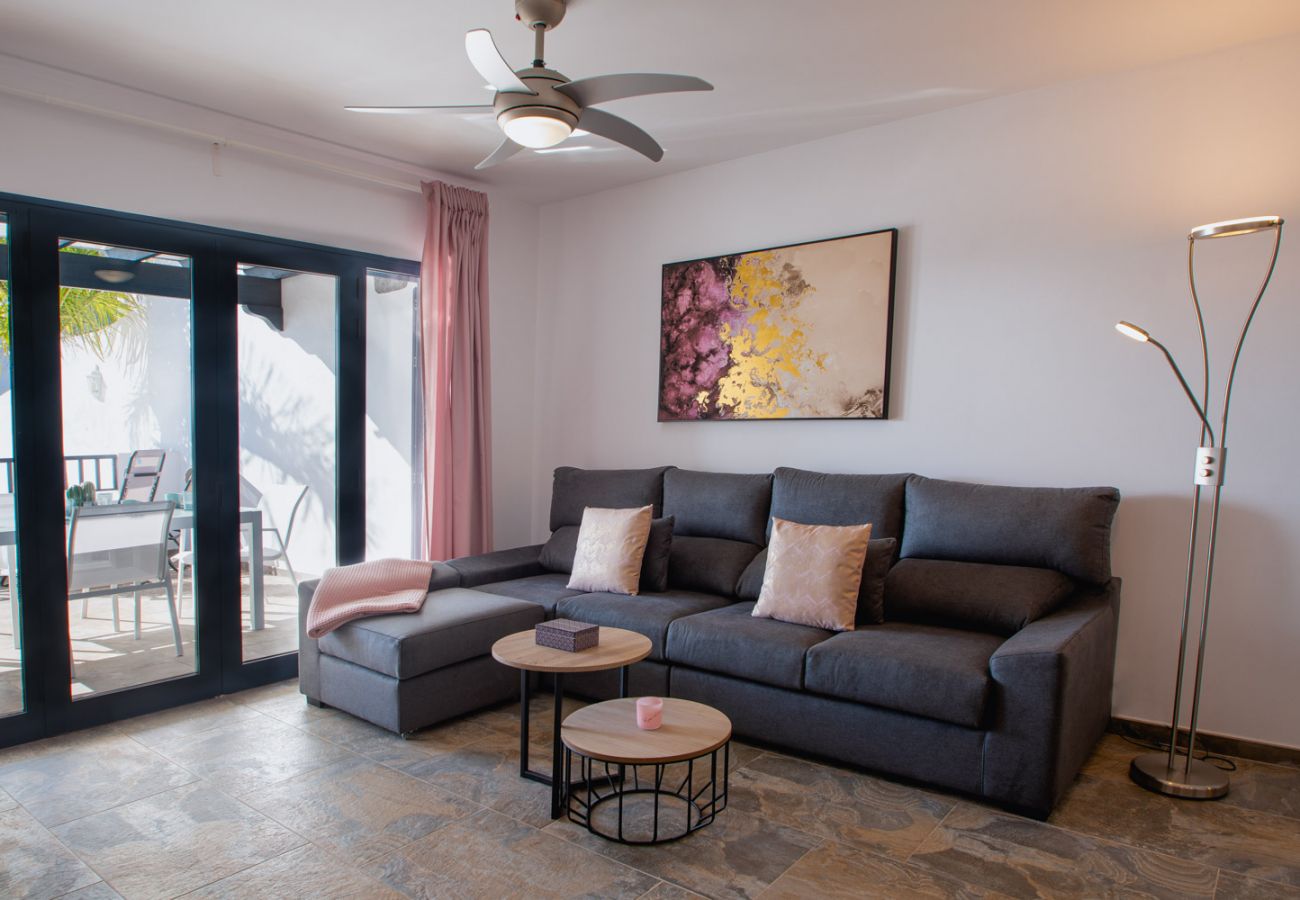 Maison à Playa Blanca - La niña bonita - villa au bord de la piscine avec vue sur la mer