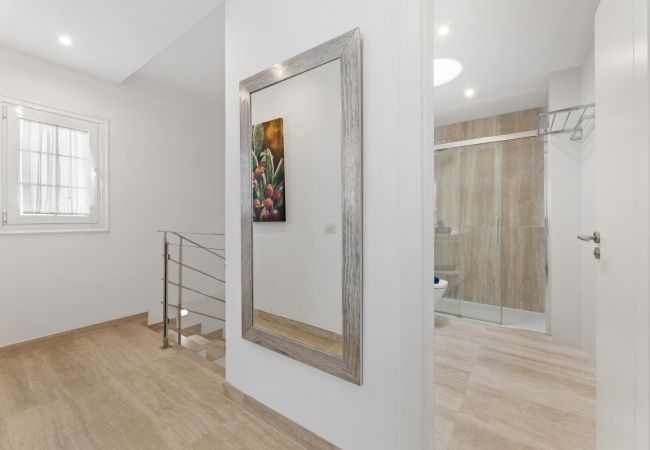 Maison à Playa Honda - Cordel 18 - Duplex au bord de la mer à Playa Honda | Lanzarote Maison à Playa Honda - Cordel 18 - Duplex au bord de la mer à Playa Honda | Lanzarote