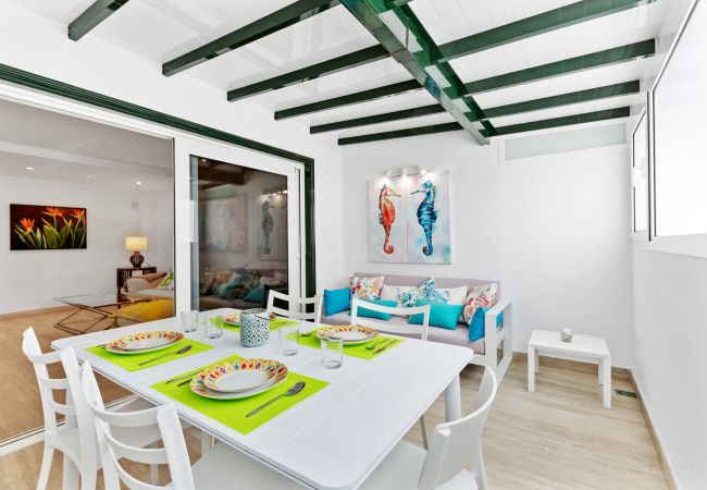 Maison à Playa Honda - Cordel 18 - Duplex au bord de la mer à Playa Honda | Lanzarote Maison à Playa Honda - Cordel 18 - Duplex au bord de la mer à Playa Honda | Lanzarote