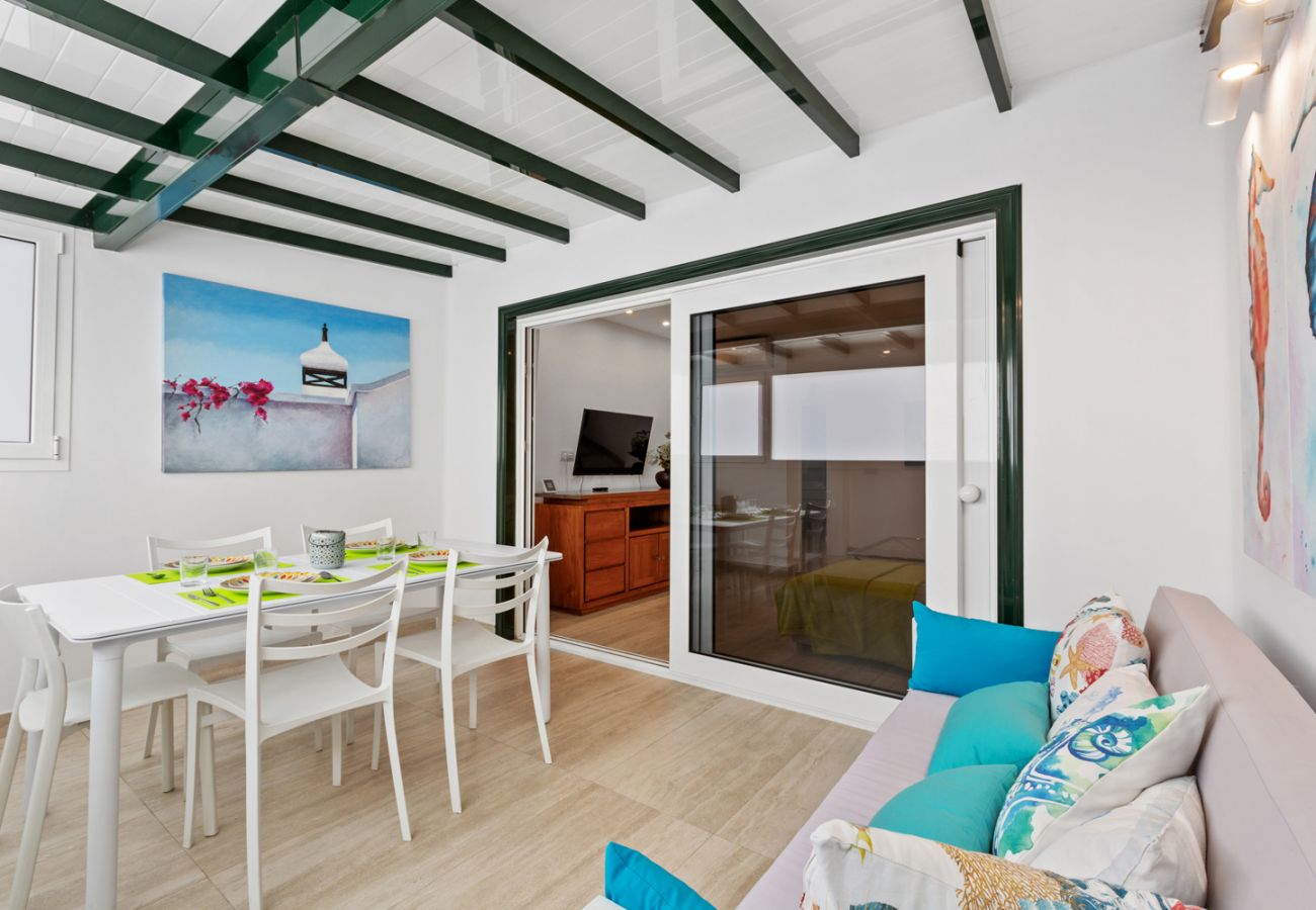 Maison à Playa Honda - Cordel 18 - beau duplex en bord de mer à Playa Honda