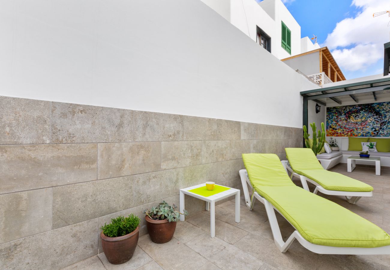 Maison à Playa Honda - Cordel 18 - beau duplex en bord de mer à Playa Honda