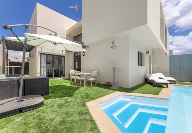 Villa à Costa Teguise - Villa Paula  Costa Teguise - Villas Lanzarote - VipVipVillas Villa à Costa Teguise - Villa Paula  Costa Teguise - Villas Lanzarote - VipVipVillas