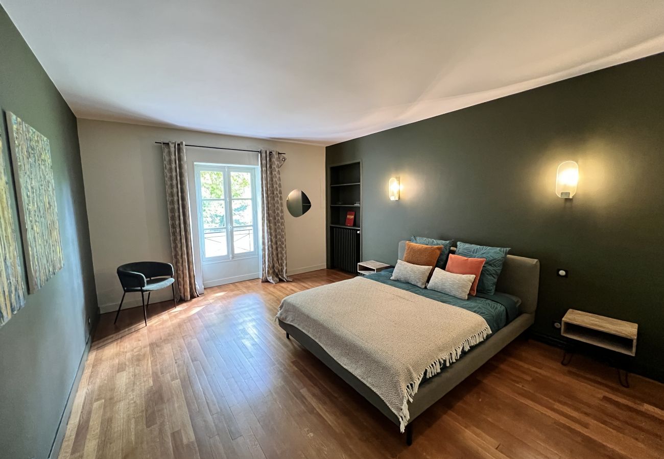 Villa à Mulsanne - La Maison des Pilotes - Jardin - 15 pers. - Rêve au Mans
