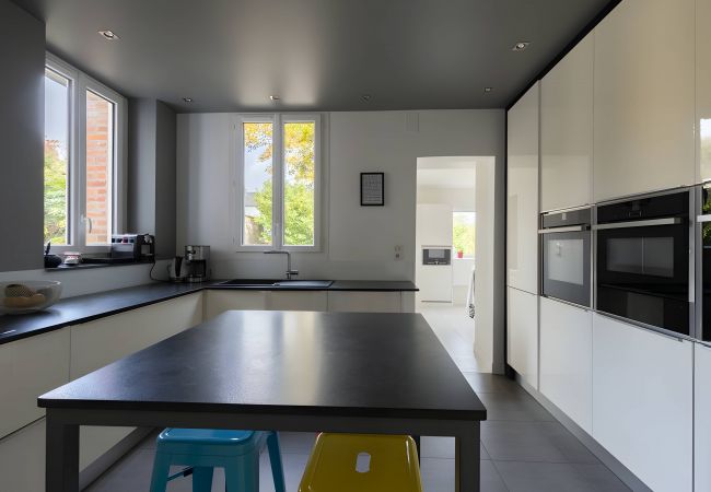 Villa à Le Mans - Villa Isaac - Luxe - 16 pers. - Rêve au Mans Villa à Le Mans - Villa Isaac - Luxe - 16 pers. - Rêve au Mans