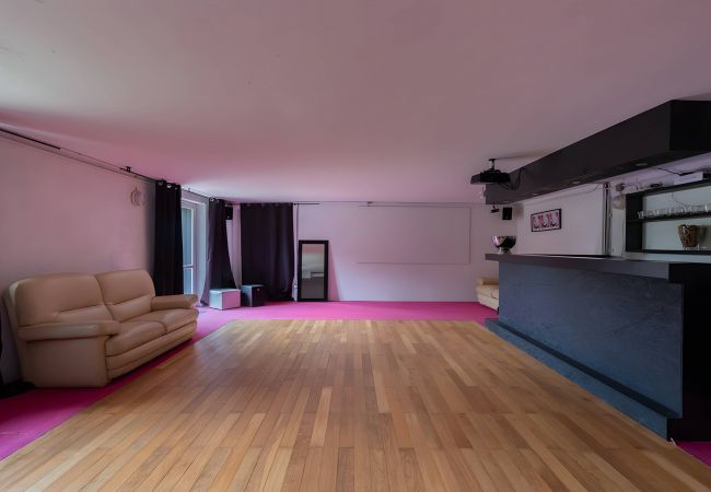 Villa à Le Mans - Villa Isaac - Luxe - 16 pers. - Rêve au Mans Villa à Le Mans - Villa Isaac - Luxe - 16 pers. - Rêve au Mans