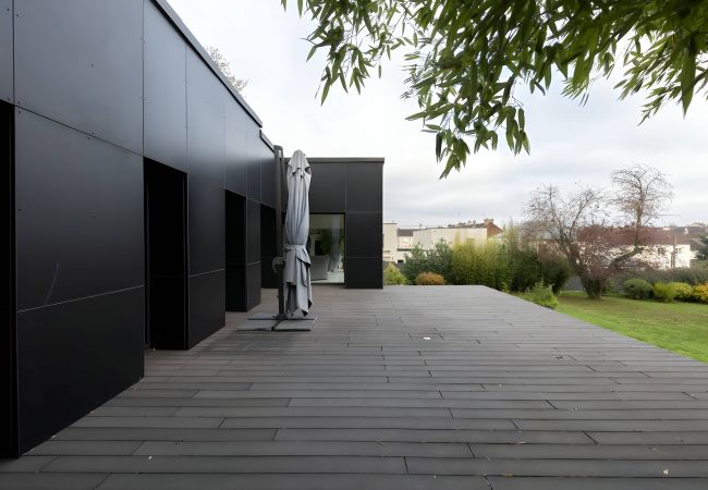 Villa à Le Mans - Villa Isaac - Luxe - 16 pers. - Rêve au Mans Villa à Le Mans - Villa Isaac - Luxe - 16 pers. - Rêve au Mans