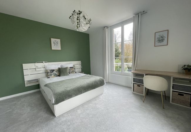 Villa à Le Mans - Villa Isaac - Luxe - 16 pers. - Rêve au Mans Villa à Le Mans - Villa Isaac - Luxe - 16 pers. - Rêve au Mans