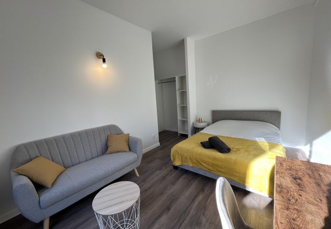 Appartement à Le Mans - Le Galant - Terrasse - 16 pers. - Rêve au Mans Appartement à Le Mans - Le Galant - Terrasse - 16 pers. - Rêve au Mans