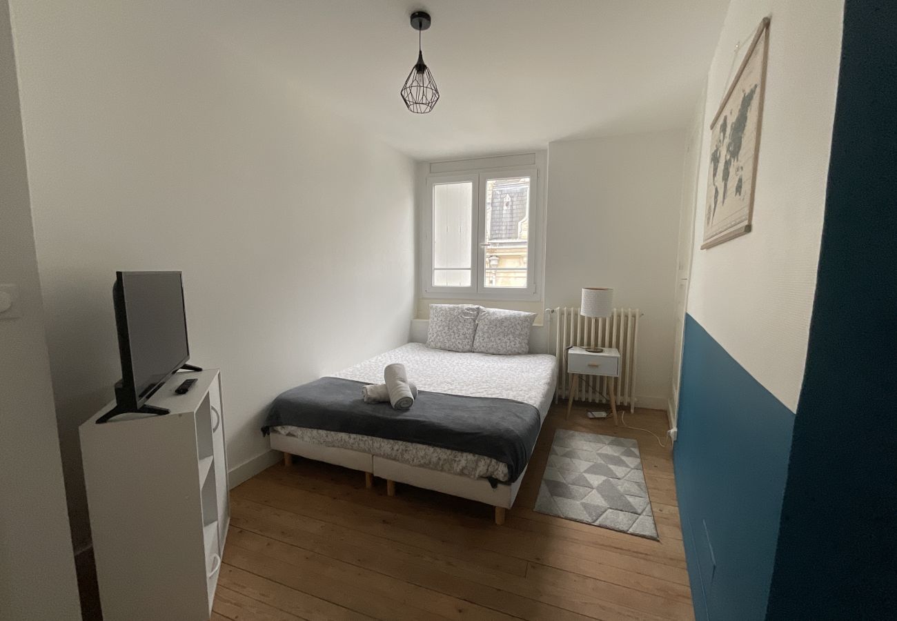 Vue différente et apaisante de la deuxième chambre au 