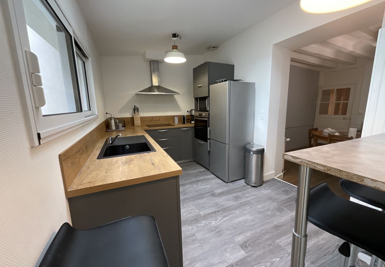 Cuisine spacieuse et moderne avec tous les équipements nécessaires au 