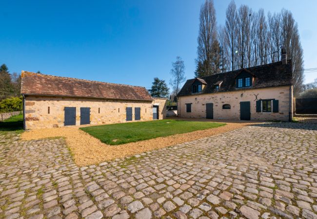 Villa à Coulaines - Le Grand Monnet - Parc - 20p - Rêve au Mans Villa à Coulaines - Le Grand Monnet - Parc - 20p - Rêve au Mans