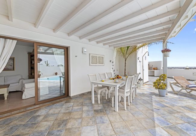 Villa à Playa Blanca - Villa Flora - Villasexperience Villa à Playa Blanca - Villa Flora - Villasexperience