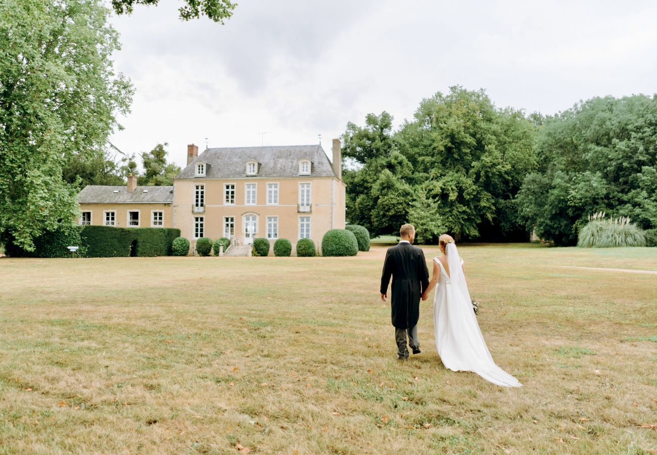 Mariage au Château de Marigné, Sarthe, Cadre champêtre, nature boisée, traiteur de qualité.