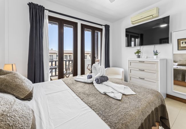 Maison mitoyenne à Puerto Calero - La Malvarrosa Maison mitoyenne à Puerto Calero - La Malvarrosa