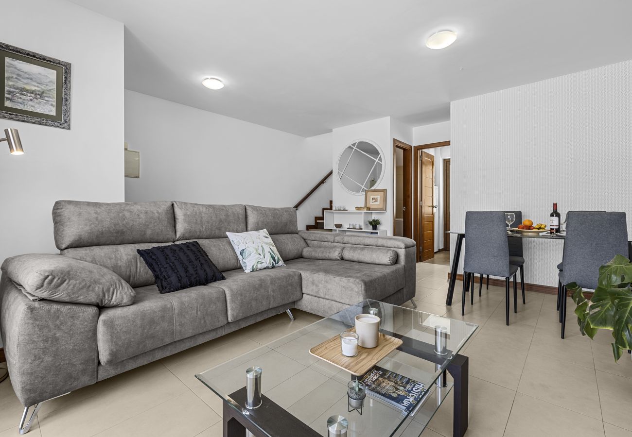 Maison mitoyenne à Puerto Calero - La Malvarrosa