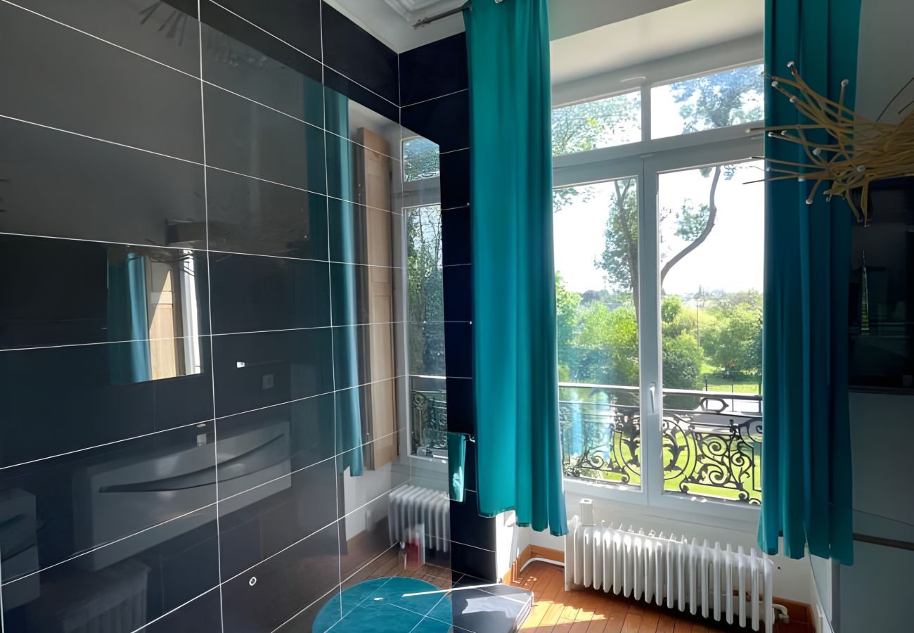 Domaine à Saint-Pavace - Domaine de la Belvaudière - 22 Pers. - Piscine - Luxe -Rêve au Mans