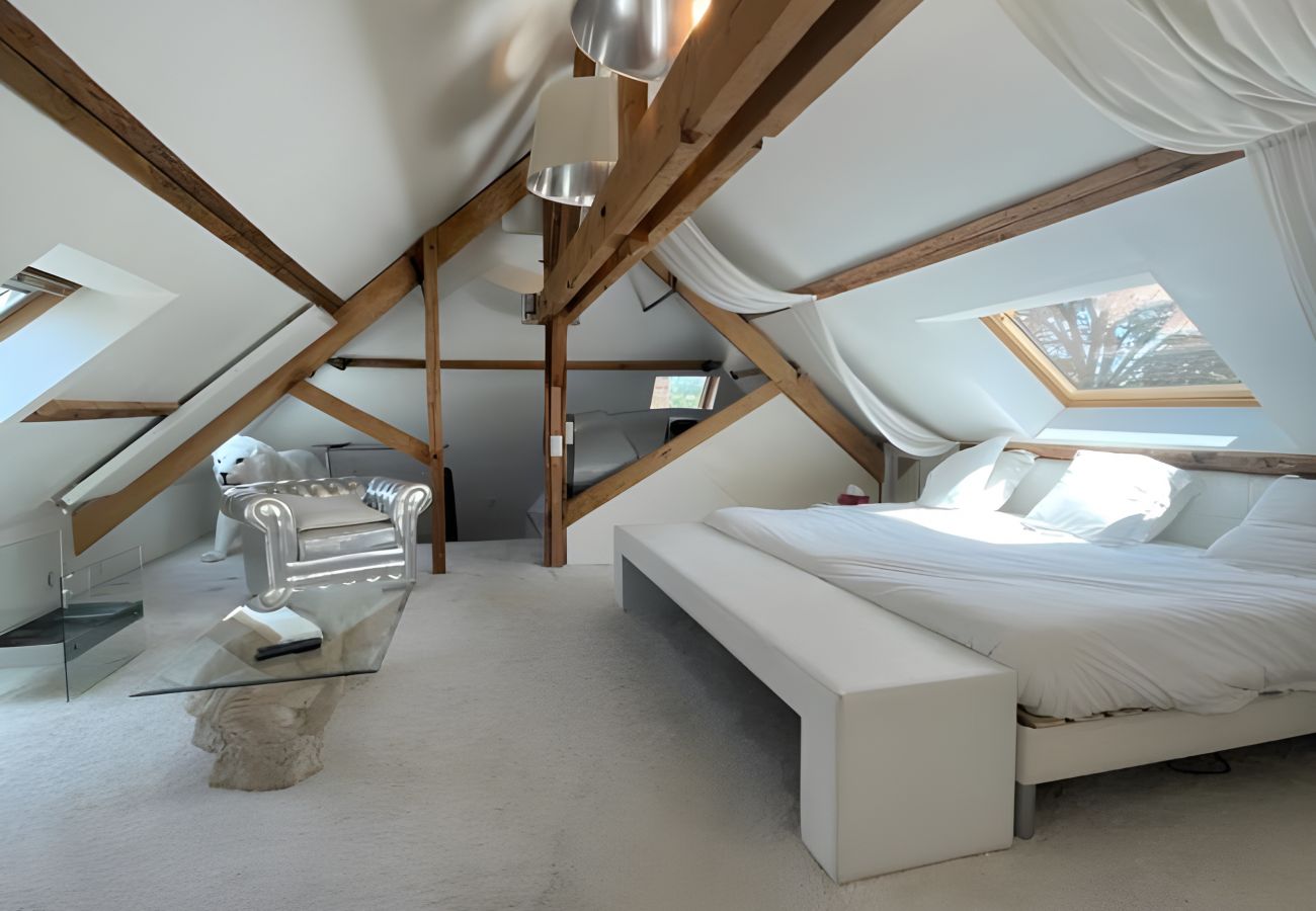 Domaine à Saint-Pavace - Domaine de la Belvaudière - 22 Pers. - Piscine - Luxe -Rêve au Mans