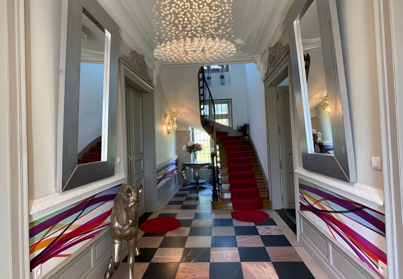 Domaine à Saint-Pavace - Domaine de la Belvaudière - 22 Pers. - Piscine - Luxe -Rêve au Mans