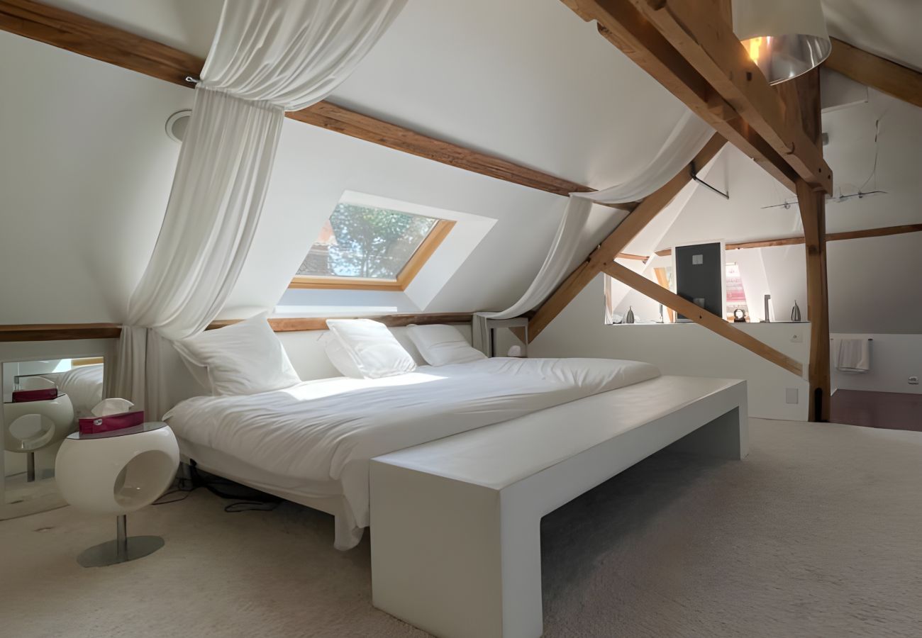 Domaine à Saint-Pavace - Domaine de la Belvaudière - 22 Pers. - Piscine - Luxe -Rêve au Mans