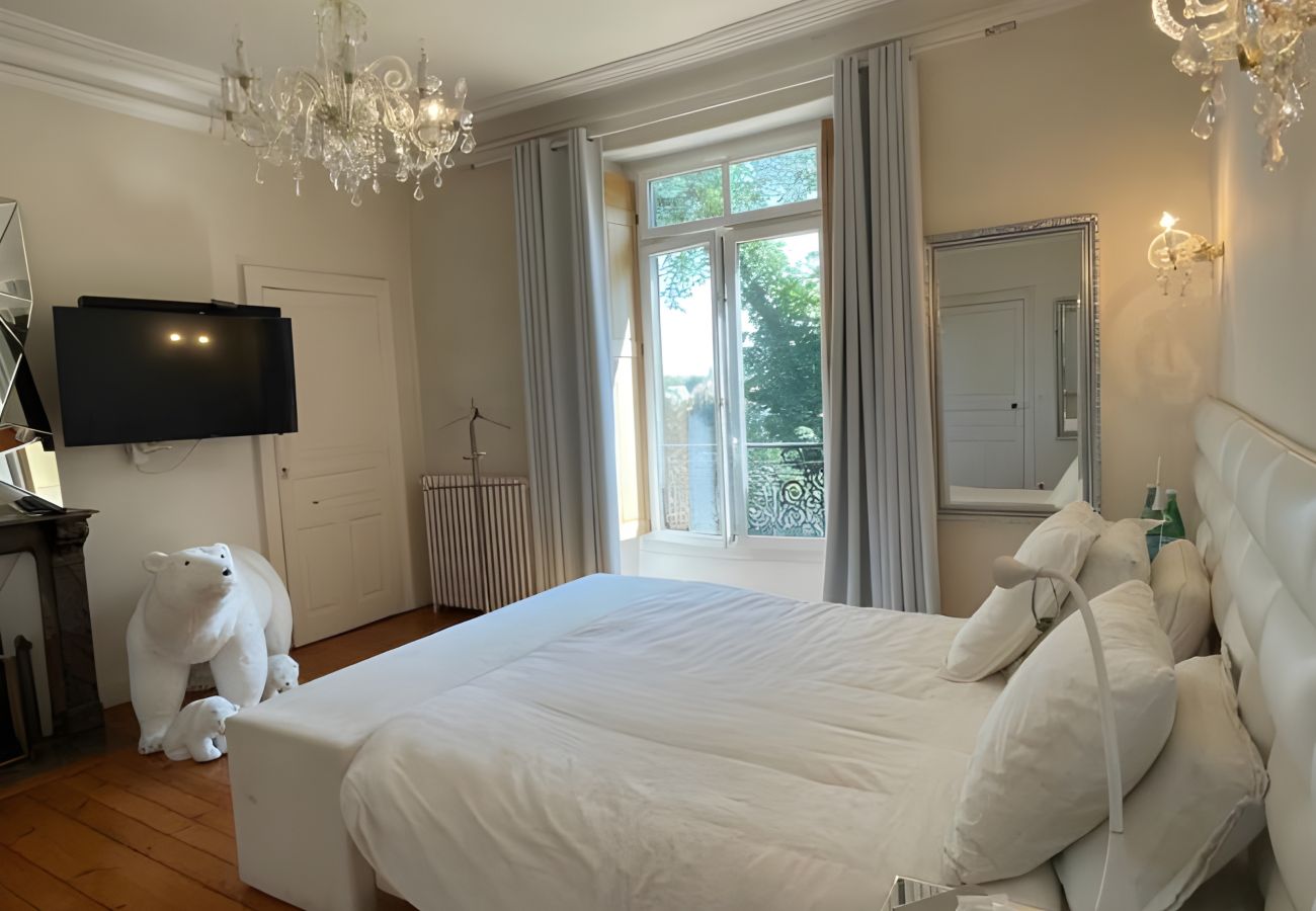 Domaine à Saint-Pavace - Domaine de la Belvaudière - 22 Pers. - Piscine - Luxe -Rêve au Mans