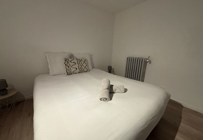 Appartement à Ecommoy - Le Repère des Pilotes - Gare - 13 p - Rêve au Mans Appartement à Ecommoy - Le Repère des Pilotes - Gare - 13 p - Rêve au Mans