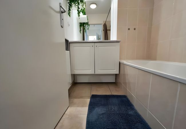 Appartement à Le Mans - L'Aquatique - Piscine - 5 pers. - Rêve au Mans Appartement à Le Mans - L'Aquatique - Piscine - 5 pers. - Rêve au Mans