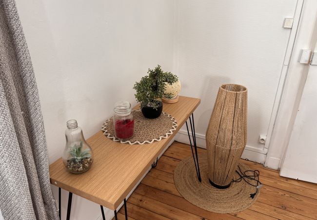 Appartement à Ecommoy - Le Central - Proche du Circuit - 5 pers. - Rêve au Mans Appartement à Ecommoy - Le Central - Proche du Circuit - 5 pers. - Rêve au Mans