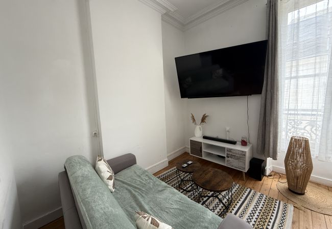 Appartement à Ecommoy - Le Central - Proche du Circuit - 5 pers. - Rêve au Mans Appartement à Ecommoy - Le Central - Proche du Circuit - 5 pers. - Rêve au Mans