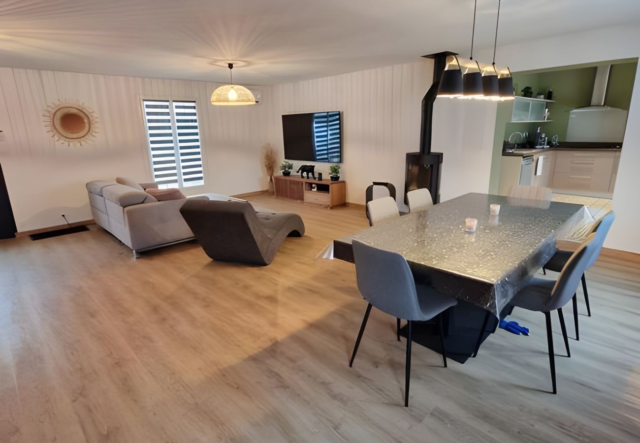 Maison à La Suze-sur-Sarthe - Le Phénix - Piscine chauffée - 7 pers. - Rêve au Mans