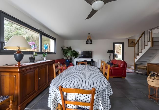 Villa à La Bazoge - Cassiopée - Jacuzzi - 8 pers. - Rêve au Mans Villa à La Bazoge - Cassiopée - Jacuzzi - 8 pers. - Rêve au Mans