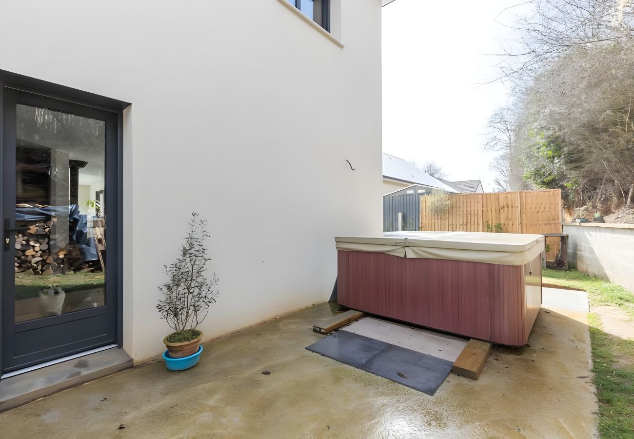 Villa à La Bazoge - Cassiopée - Jacuzzi - 8 pers. - Rêve au Mans