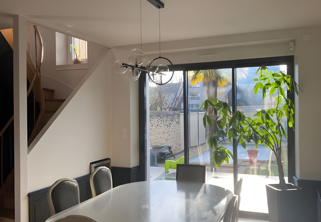 Villa à Le Mans - Le Somptueux - Piscine - 12 pers. - Rêve au Mans