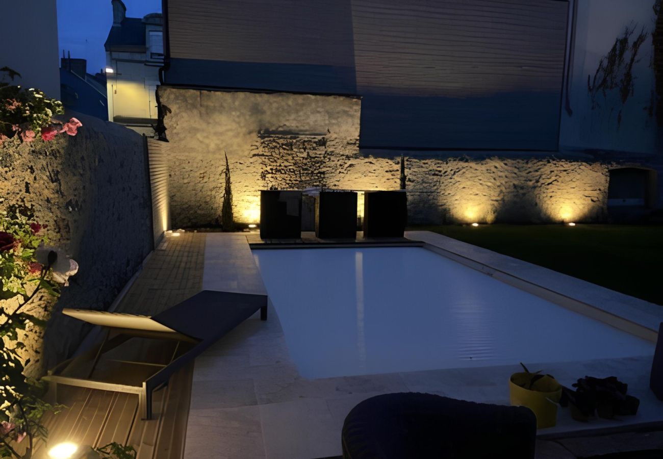 Villa à Le Mans - Le Serengeti - Piscine - 9 pers - Rêve au Mans 