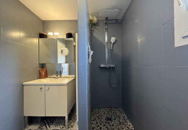 Maison à Le Mans - L'Alhambra House - Proche du Circuit - 11 pers. - Rêve au Mans Maison à Le Mans - L'Alhambra House - Proche du Circuit - 11 pers. - Rêve au Mans