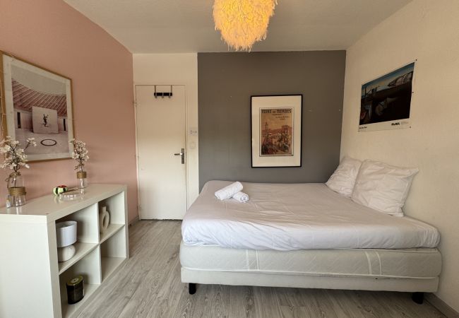 Maison à Le Mans - L'Alhambra House - Proche du Circuit - 11 pers. - Rêve au Mans Maison à Le Mans - L'Alhambra House - Proche du Circuit - 11 pers. - Rêve au Mans