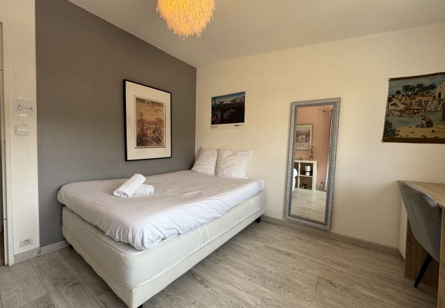 Maison à Le Mans - L'Alhambra House - Proche du Circuit - 11 pers. - Rêve au Mans Maison à Le Mans - L'Alhambra House - Proche du Circuit - 11 pers. - Rêve au Mans