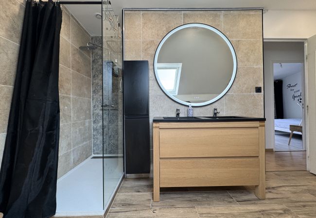 Maison à Le Mans - L'Alhambra House - Proche du Circuit - 11 pers. - Rêve au Mans Maison à Le Mans - L'Alhambra House - Proche du Circuit - 11 pers. - Rêve au Mans