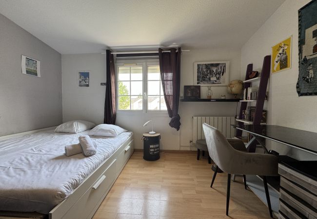 Maison à Le Mans - L'Alhambra House - Proche du Circuit - 11 pers. - Rêve au Mans Maison à Le Mans - L'Alhambra House - Proche du Circuit - 11 pers. - Rêve au Mans