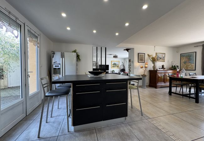 Maison à Le Mans - L'Alhambra House - Proche du Circuit - 11 pers. - Rêve au Mans Maison à Le Mans - L'Alhambra House - Proche du Circuit - 11 pers. - Rêve au Mans