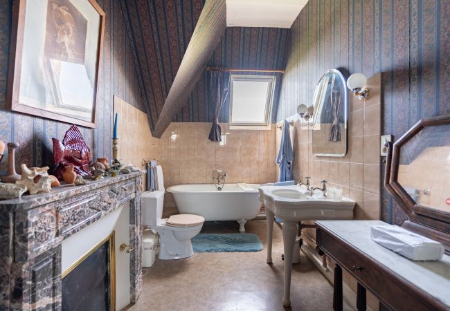 Domaine à Dangeul - Château de Dangeul - Pittoresque - 14p - Rêve au Mans Domaine à Dangeul - Château de Dangeul - Pittoresque - 14p - Rêve au Mans