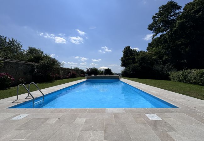 Domaine à Dangeul - Château de Dangeul - Pittoresque - 14p - Rêve au Mans Domaine à Dangeul - Château de Dangeul - Pittoresque - 14p - Rêve au Mans