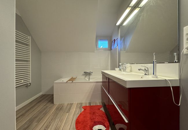 Maison à Le Mans - La Belle Demeure - Centre - Piscine - Rêve au Mans Maison à Le Mans - La Belle Demeure - Centre - Piscine - Rêve au Mans