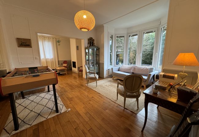 Maison à Le Mans - La Belle Demeure - Centre - Piscine - Rêve au Mans Maison à Le Mans - La Belle Demeure - Centre - Piscine - Rêve au Mans