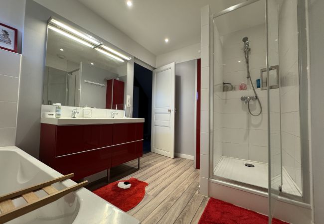 Maison à Le Mans - La Belle Demeure - Centre - Piscine - Rêve au Mans Maison à Le Mans - La Belle Demeure - Centre - Piscine - Rêve au Mans