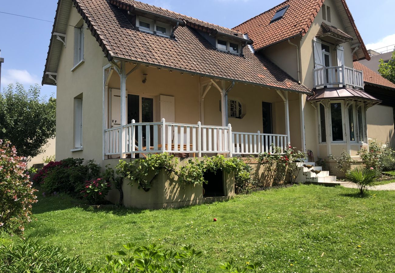 Maison à Le Mans - La Belle Demeure - Centre - Piscine - Rêve au Mans