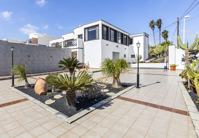 Villa à Güime - Villa Panorámica - Villas Experience Villa à Güime - Villa Panorámica - Villas Experience