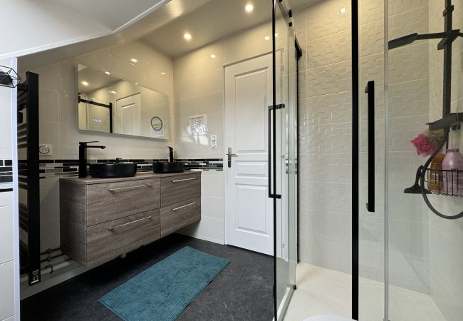 Maison à Saint-Gervais-en-Belin - La Villa des roses Maison à Saint-Gervais-en-Belin - La Villa des roses