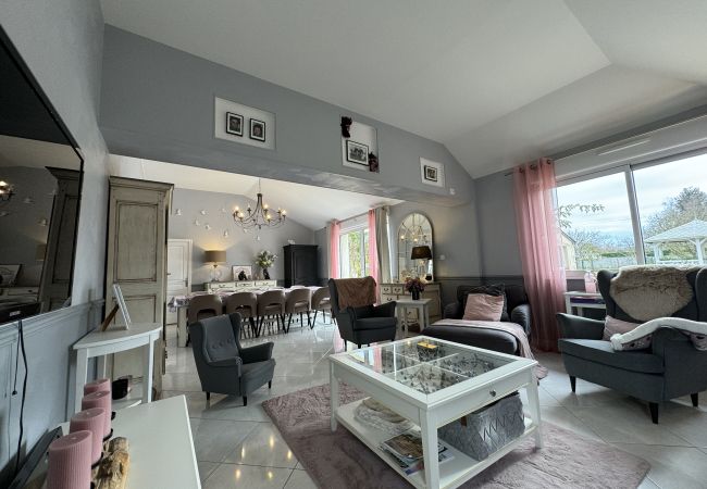 Maison à Saint-Gervais-en-Belin - La Villa des roses Maison à Saint-Gervais-en-Belin - La Villa des roses