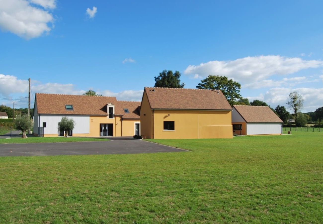 Domaine à Moncé-en-Belin - Arnage - Corner - Lodge - Piscine - Rêve au Mans