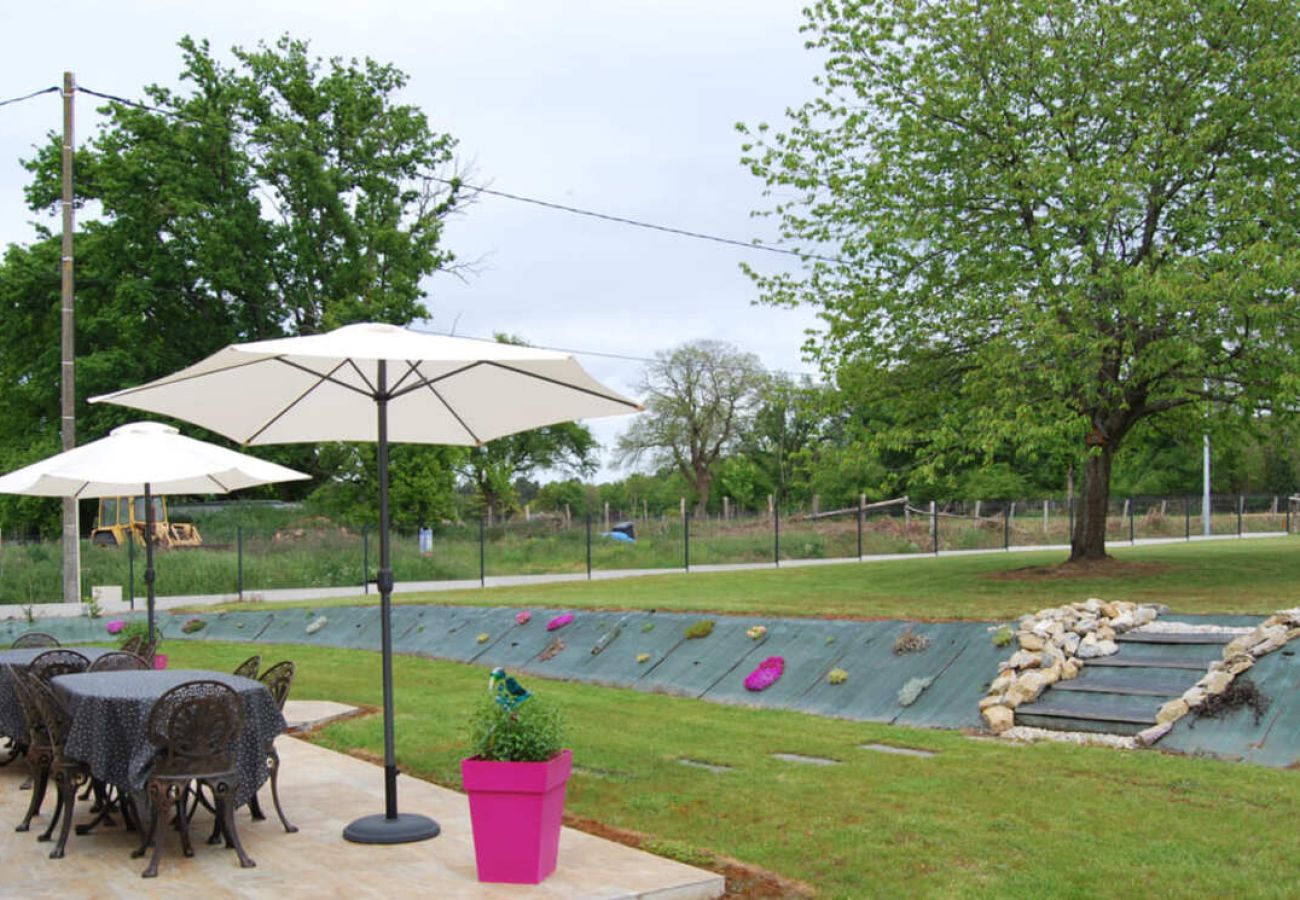 Domaine à Moncé-en-Belin - Arnage - Corner - Lodge - Piscine - Rêve au Mans